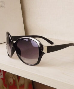 Дамски слънчеви очила със златисто по рамката Код: 405