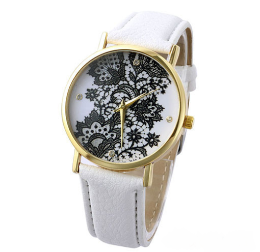 Стилен дамски часовник в бяло с черен акцент Код 209 - Модел 1 - Бял