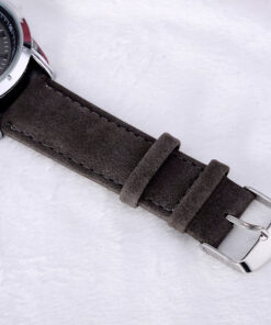 Черен мъжки часовник с велурена каишка